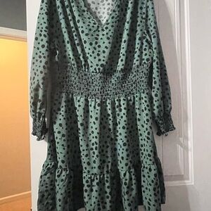 SHEIN Green Tiered Mini Dress with Bishop Sleeves